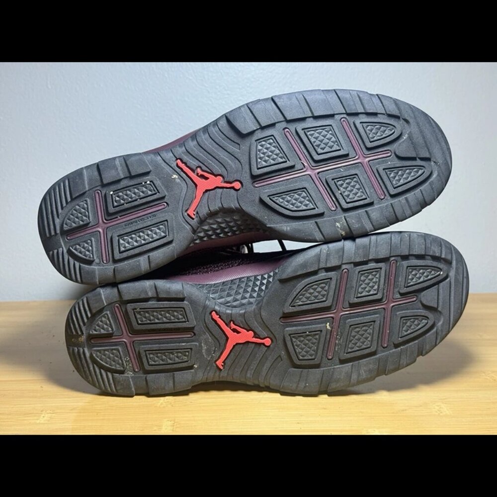 Men Size 12.5 - Air Jordan Future Boots‎ Night Maroon 854554-600 Waterproof - Picture 7 of 7